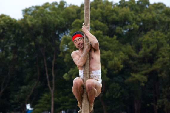 Image of the Nakada Hadaka Matsuri (Naked Man Festival) in Aichi Prefecture, Japan, by Thaddeus Pope
