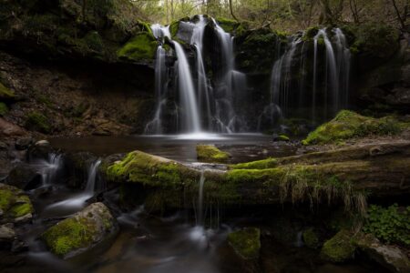 Sarutsubono Falls (猿壺) in Hyogo Prefecture, Japan. Sarutsubono Falls in Hyogo Prefecture, Japan
