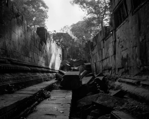 Beng Mealea, Cambodia, 2009.
Located on the ancient royal highway to Preah Khan Kompong Svay (approximately 40km east of the main group of temples at Angkor), Beng Mealea, which means "lotus pond" in Khmer, was constructed in the early 12th century during the reign of king Suryavarman II – the builder of Angkor Wat, the largest religious monument in the world, which he dedicated to the Hindu God Vishnu. Beng Mealea Temple in the Angkor Archaeological Park